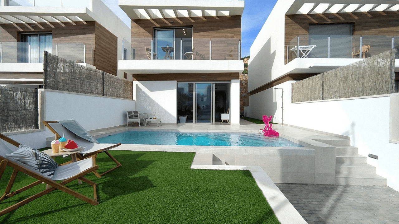 Villa til salg i Orihuela Costa