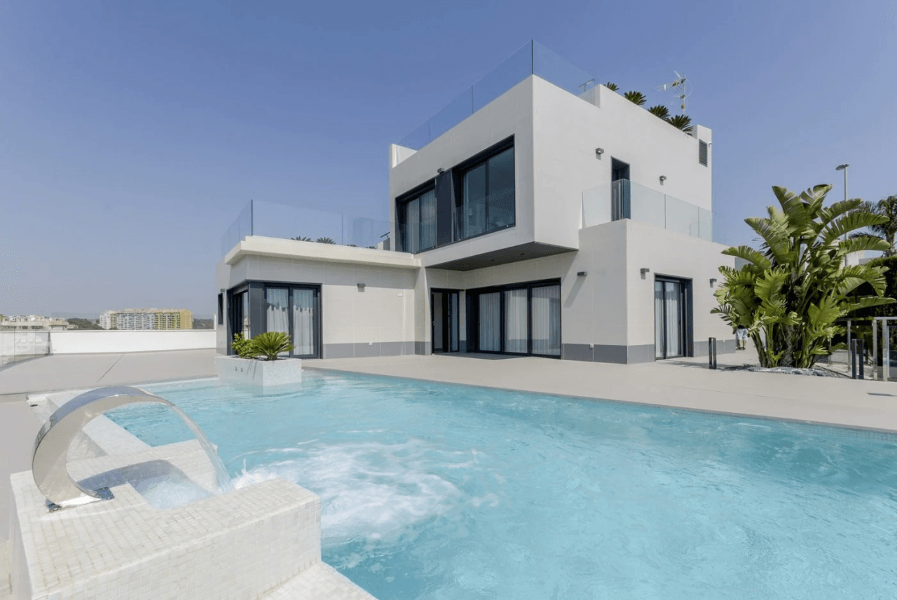 Villa till försäljning i Orihuela Costa